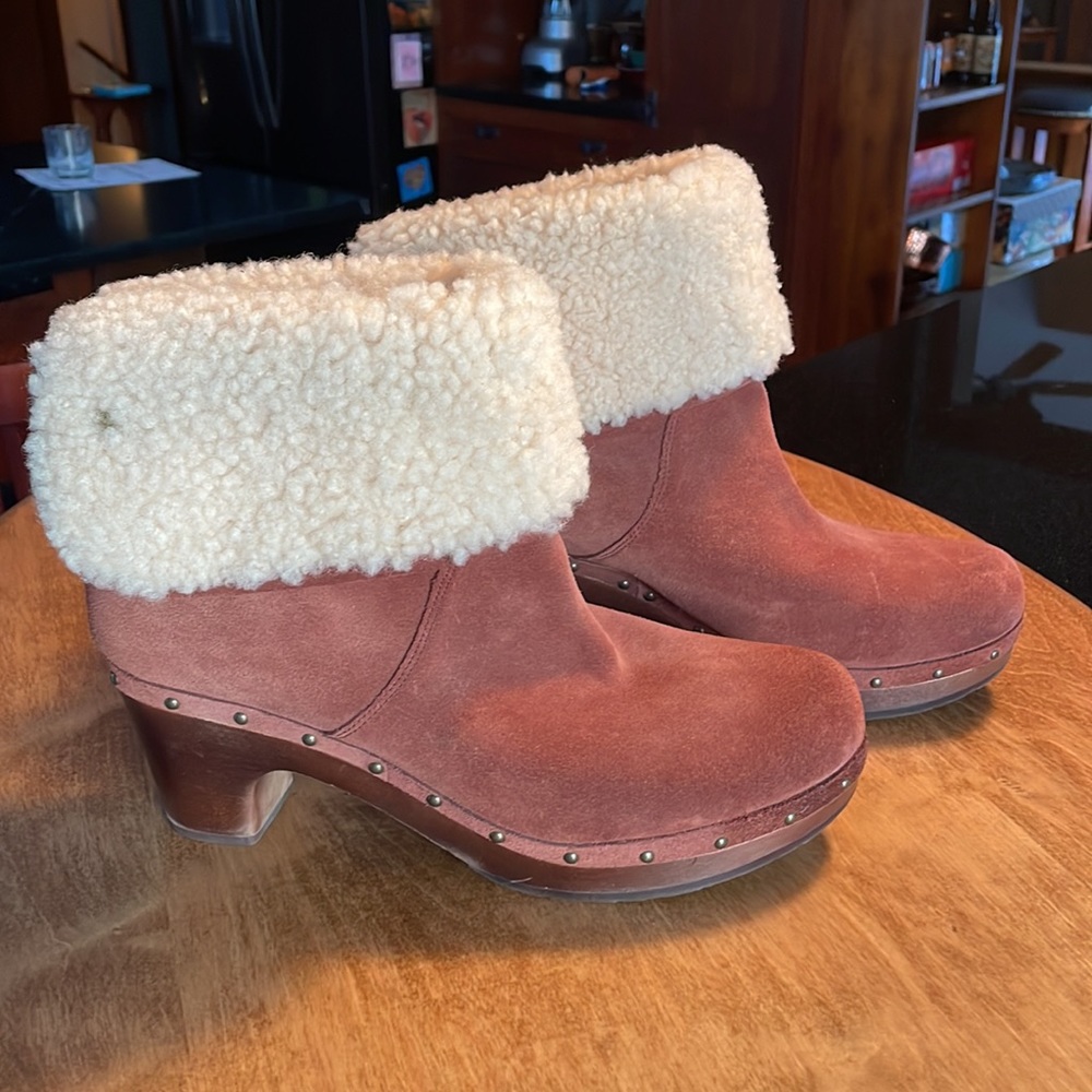 UGG Clog Boots Sz.10